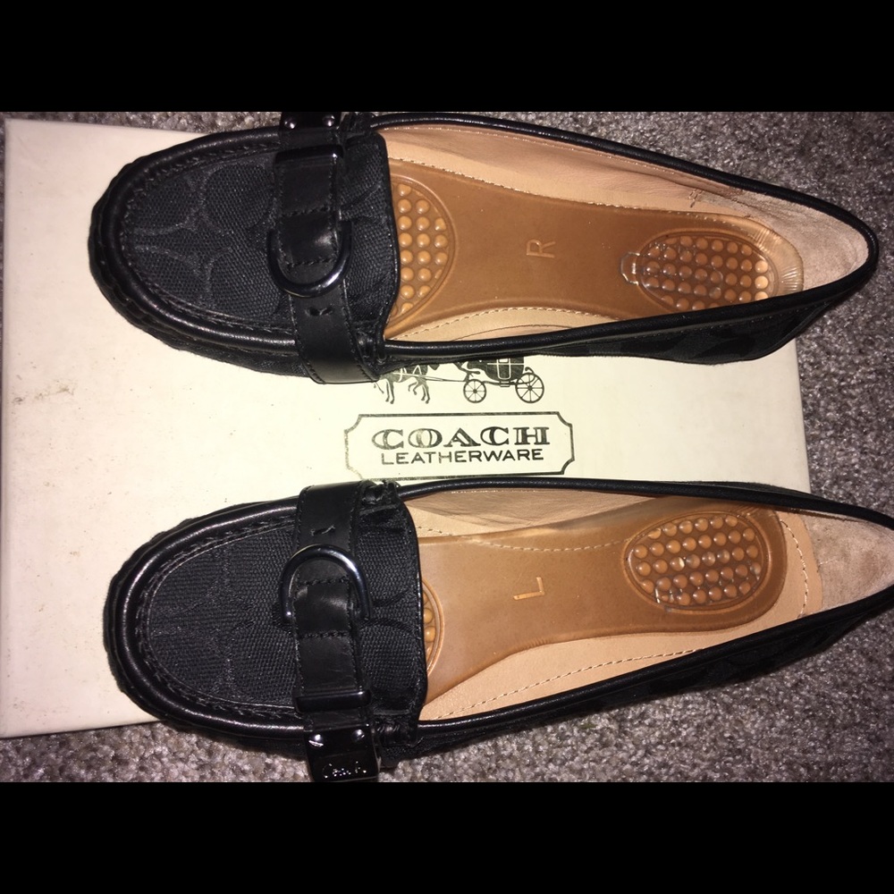 Coach brand new slip on shoes 👠 loafers!!